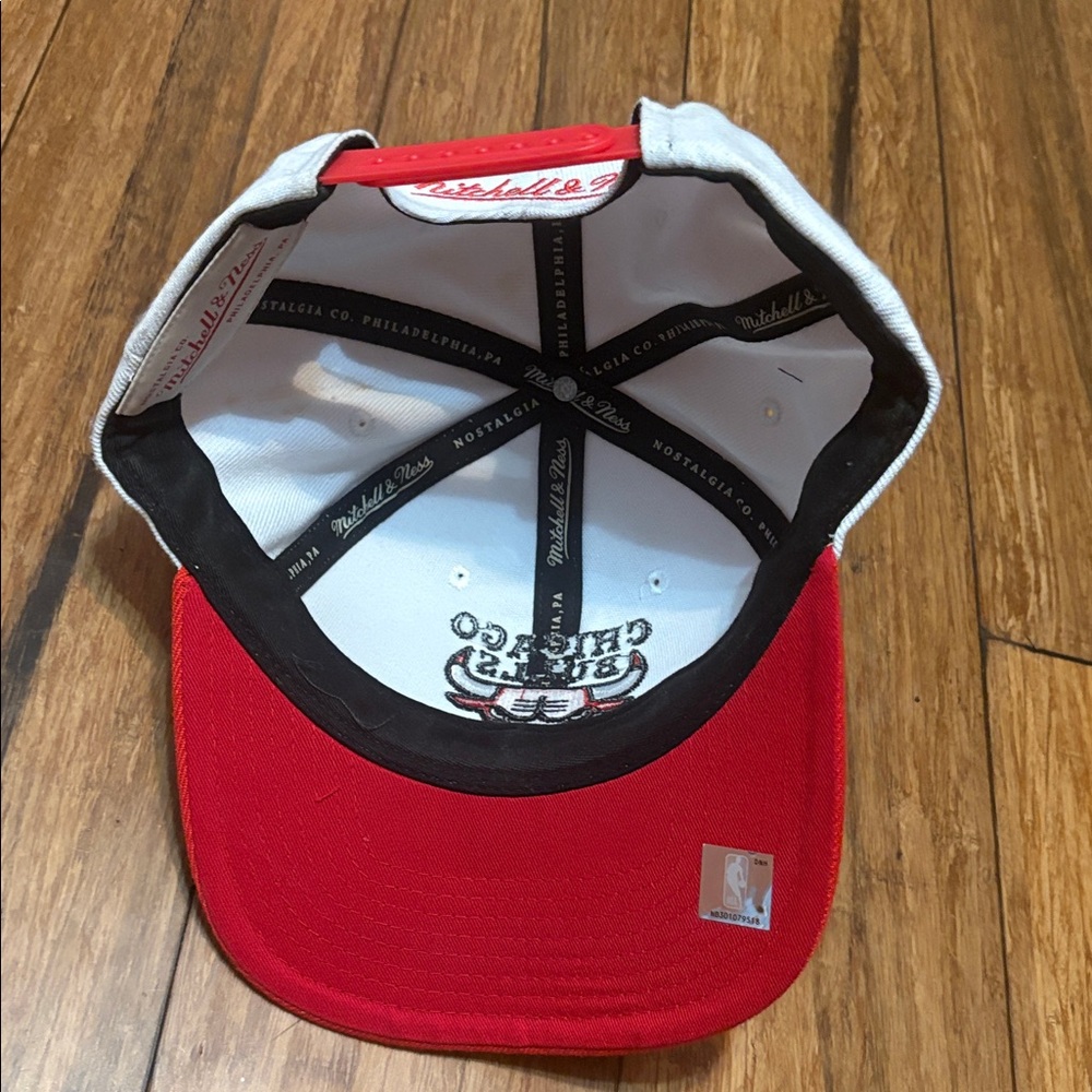 Chicago Bulls Mitchell & Ness Snapback Hat Cap White 90’s Jordan Pippen Rodman - Picture 7 of 8
